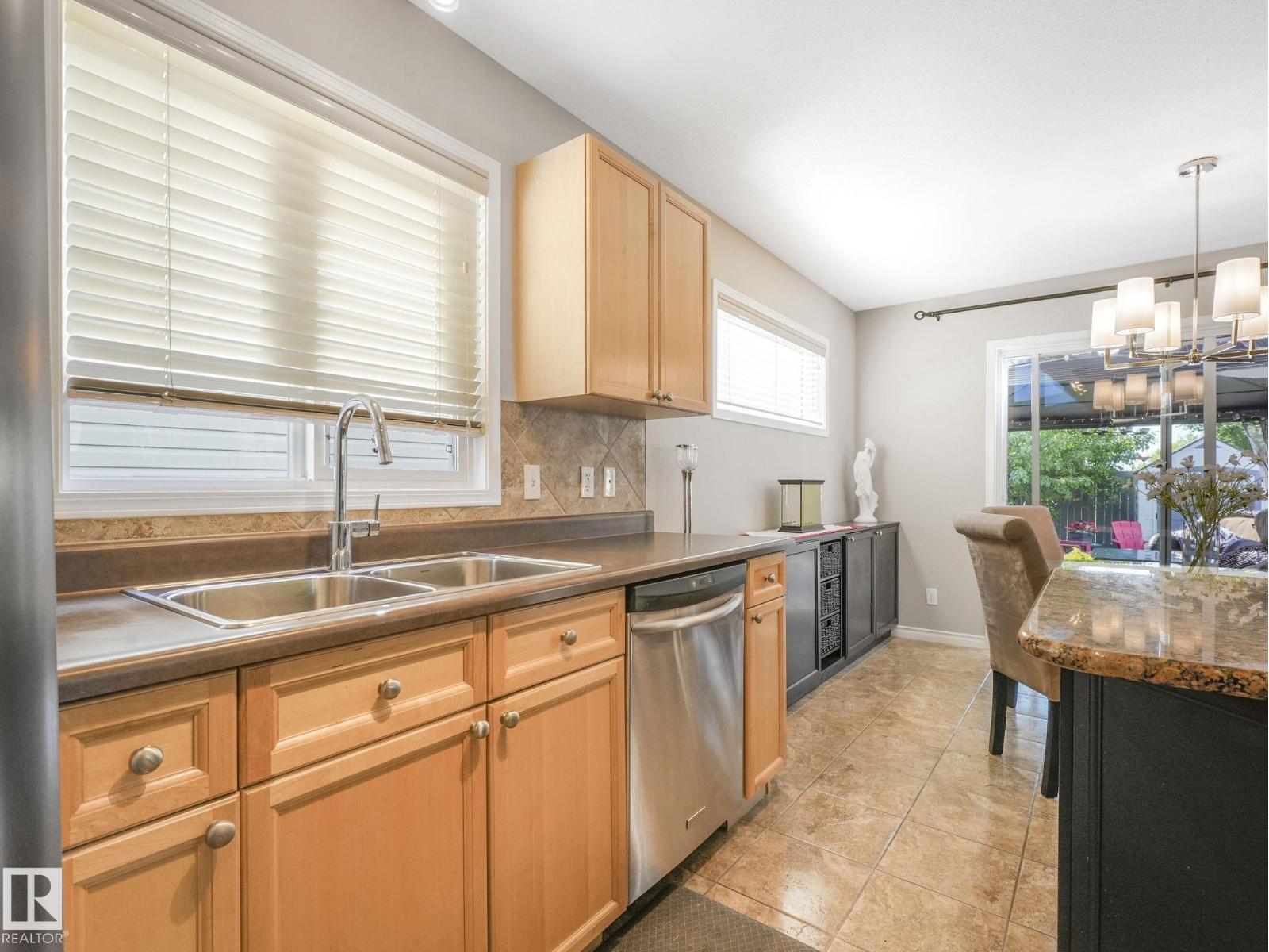 6123 5 Av Sw, Edmonton, Alberta  T6X 0E8 - Photo 14 - E4454805