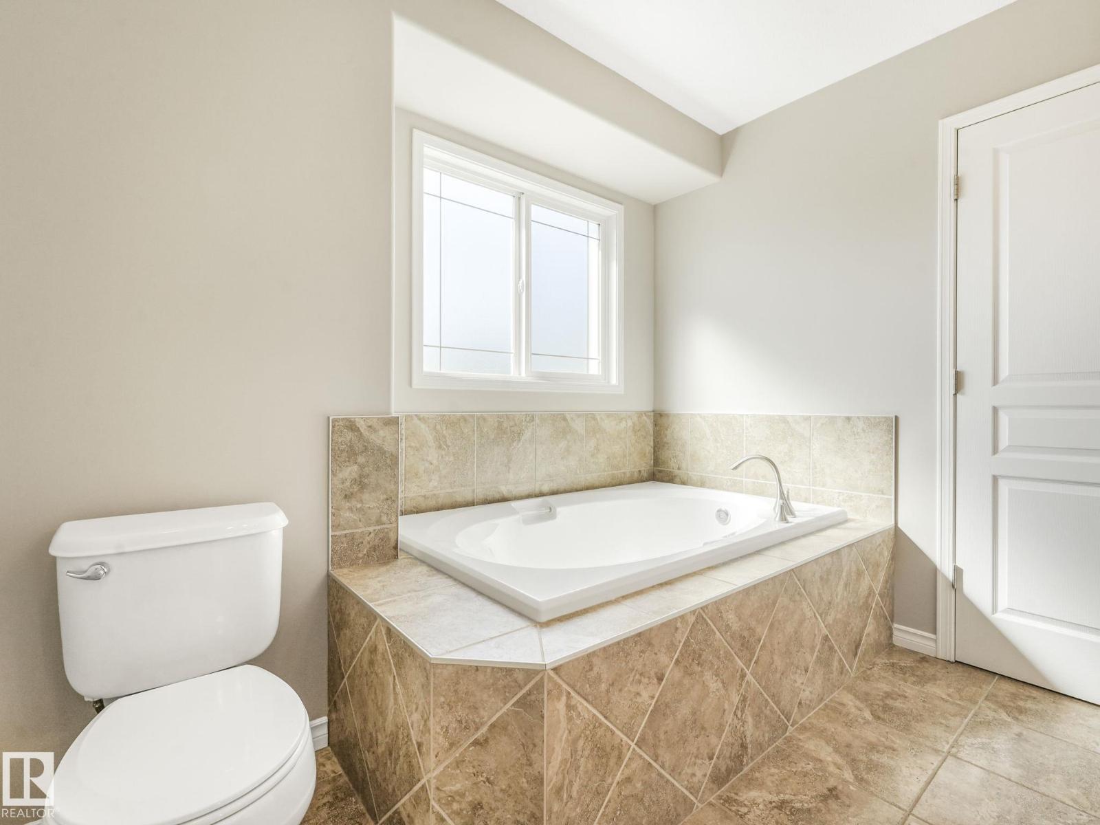 6123 5 Av Sw, Edmonton, Alberta  T6X 0E8 - Photo 32 - E4454805