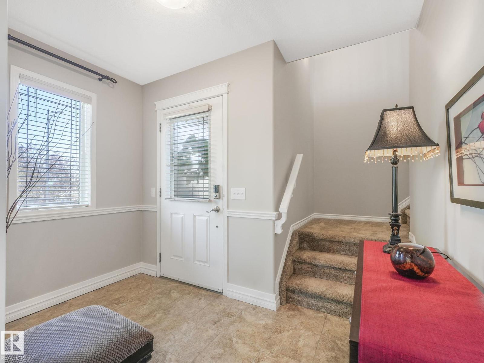 6123 5 Av Sw, Edmonton, Alberta  T6X 0E8 - Photo 4 - E4454805