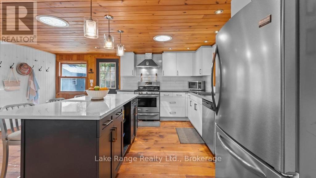 77 Camerons Lane, Huron-Kinloss, Ontario  N2Z 0B3 - Photo 12 - X12365922