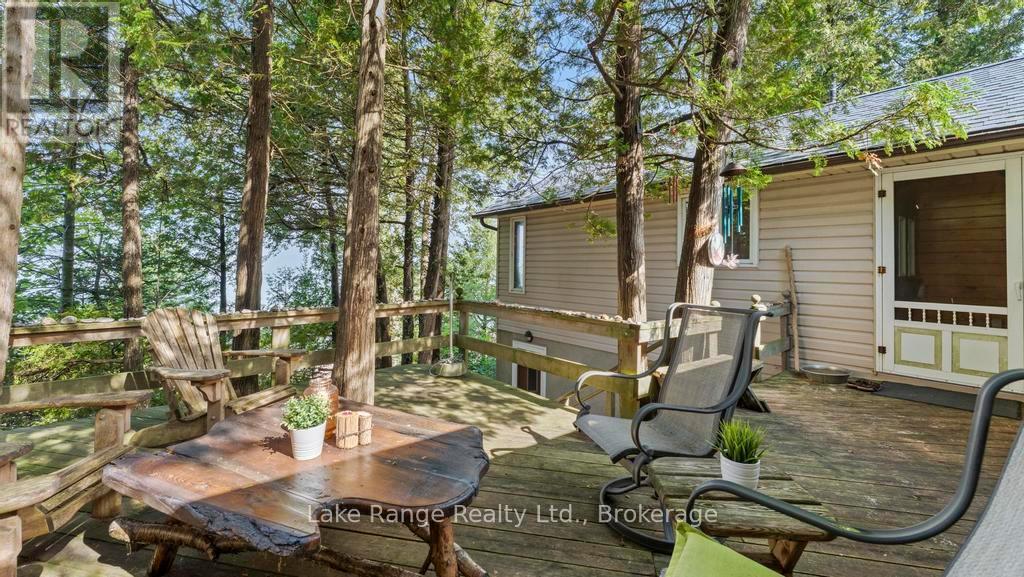 77 Camerons Lane, Huron-Kinloss, Ontario  N2Z 0B3 - Photo 5 - X12365922