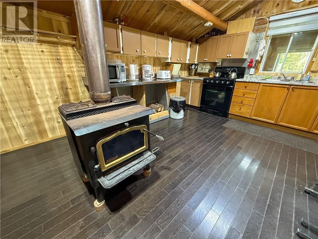 897b Walkhouse Road, Manitoulin Island, Ontario  P0P 1Z0 - Photo 12 - 2124302