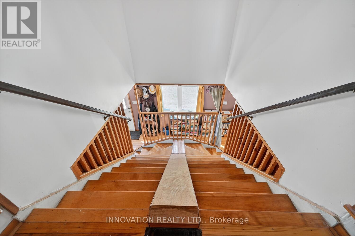 15890 Dixon Road, South Stormont, Ontario  K0C 1R0 - Photo 12 - X12365917
