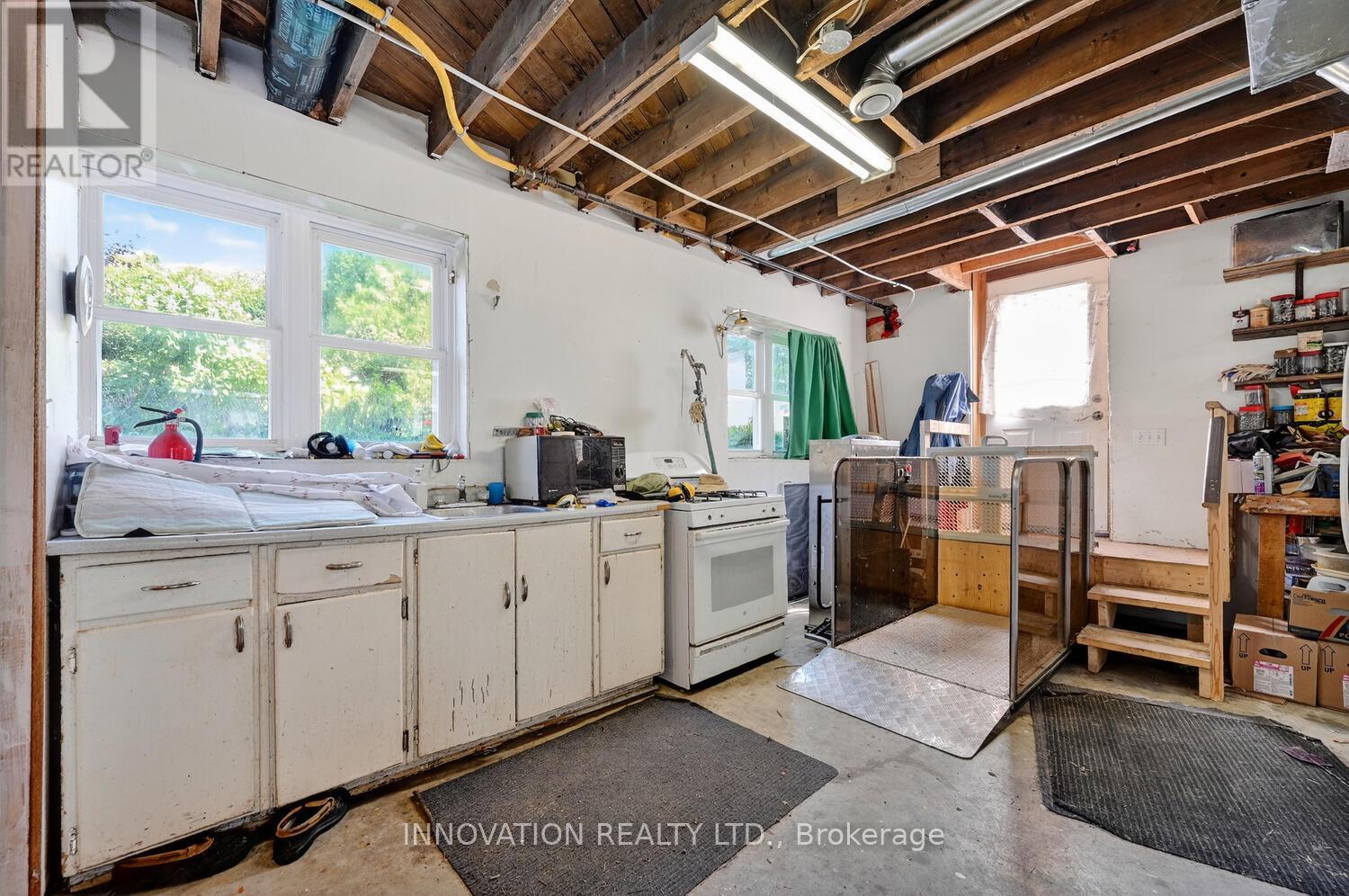 15890 Dixon Road, South Stormont, Ontario  K0C 1R0 - Photo 19 - X12365917
