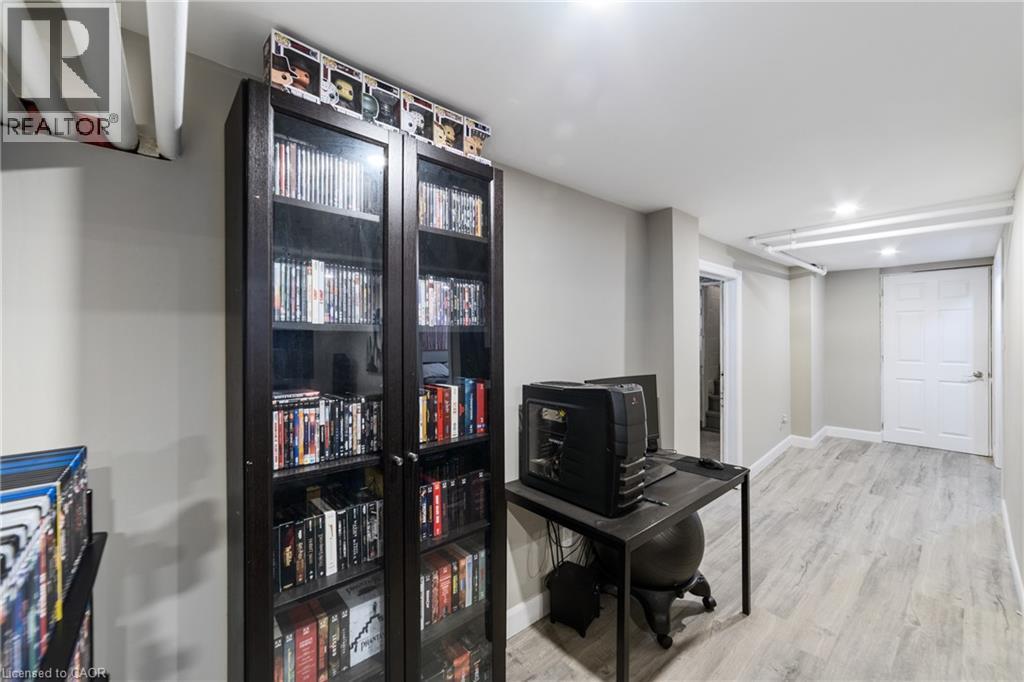 91 Barnesdale Boulevard, Hamilton, Ontario  L8M 2V5 - Photo 36 - 40744221