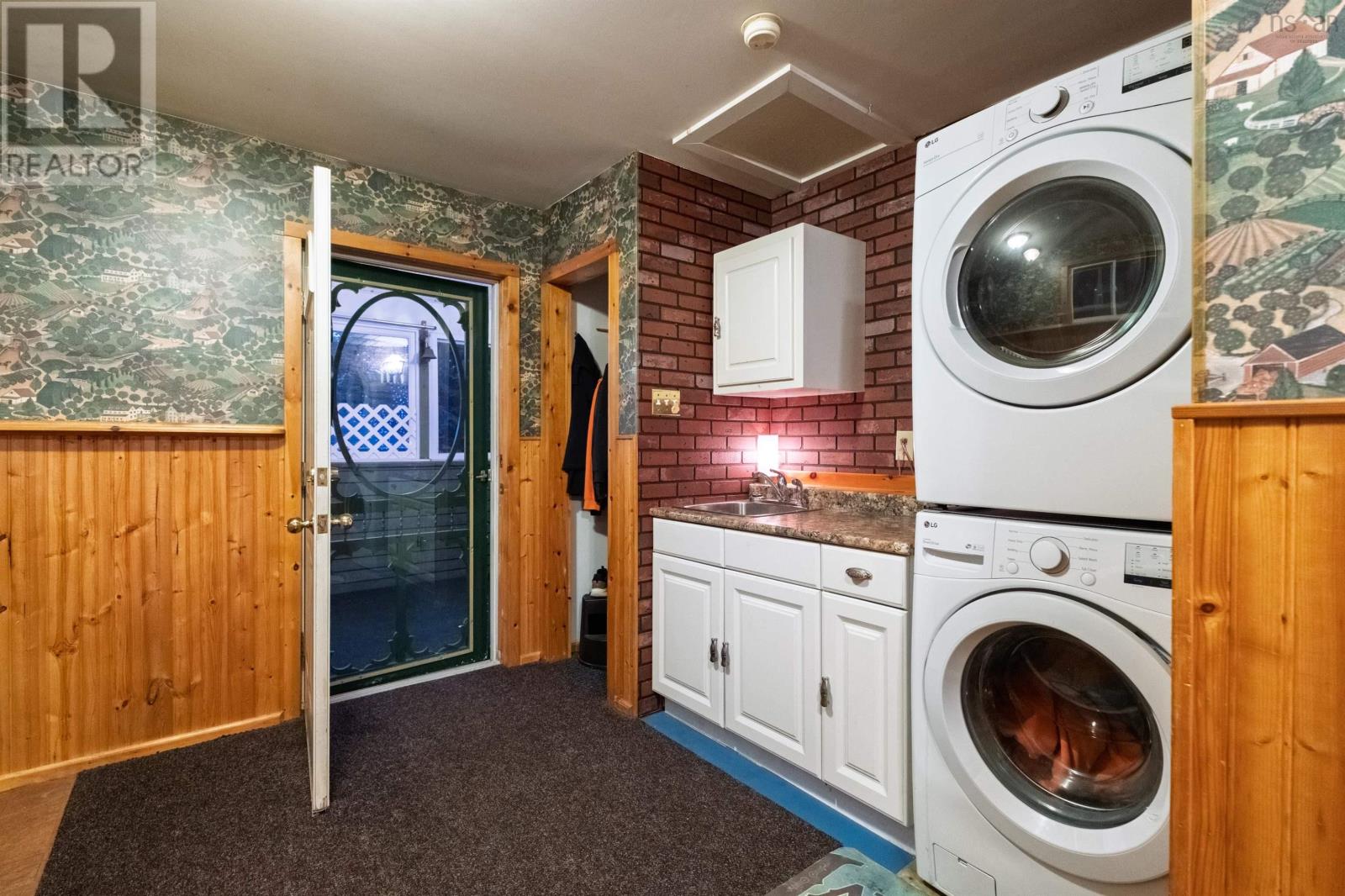 1645 St. Margaret's Bay Road, Timberlea, Nova Scotia  B3T 1B4 - Photo 13 - 202521682