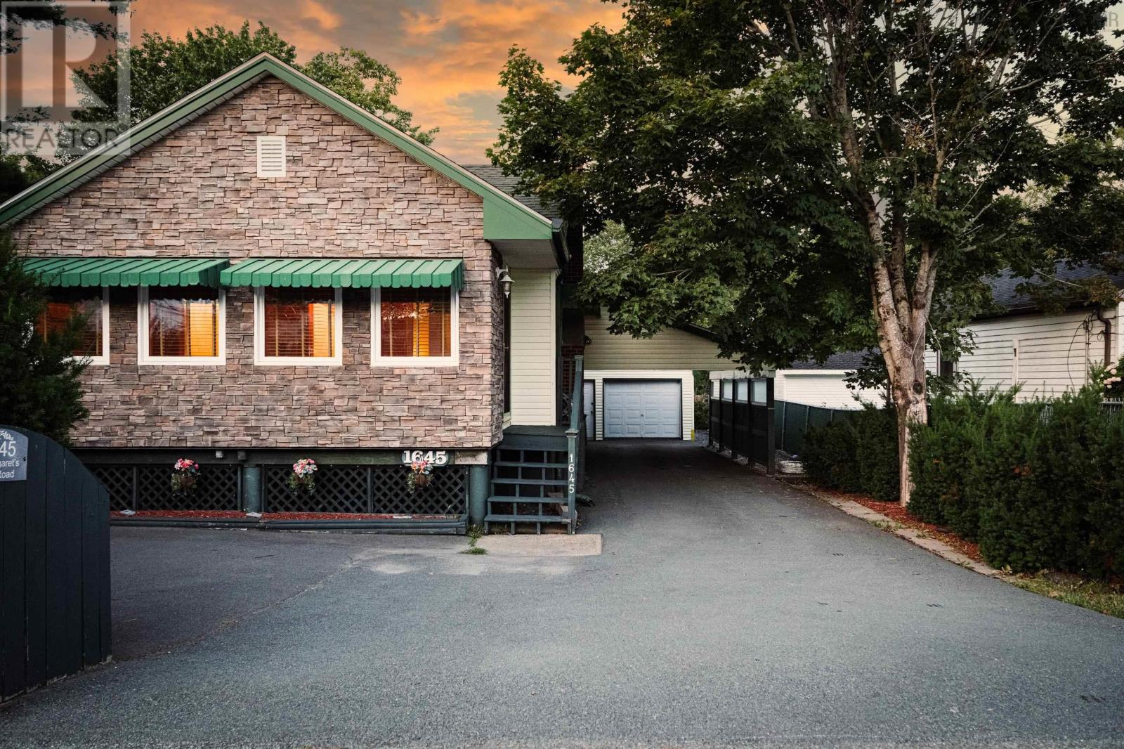 Property at 1645 St. Margaret's Bay Road image 3