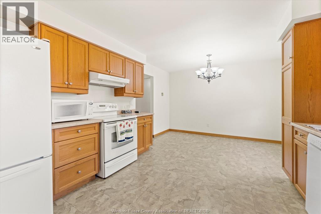 3939 Borrelli, Windsor, Ontario N9G 2H9 - Photo 10 - 25021623