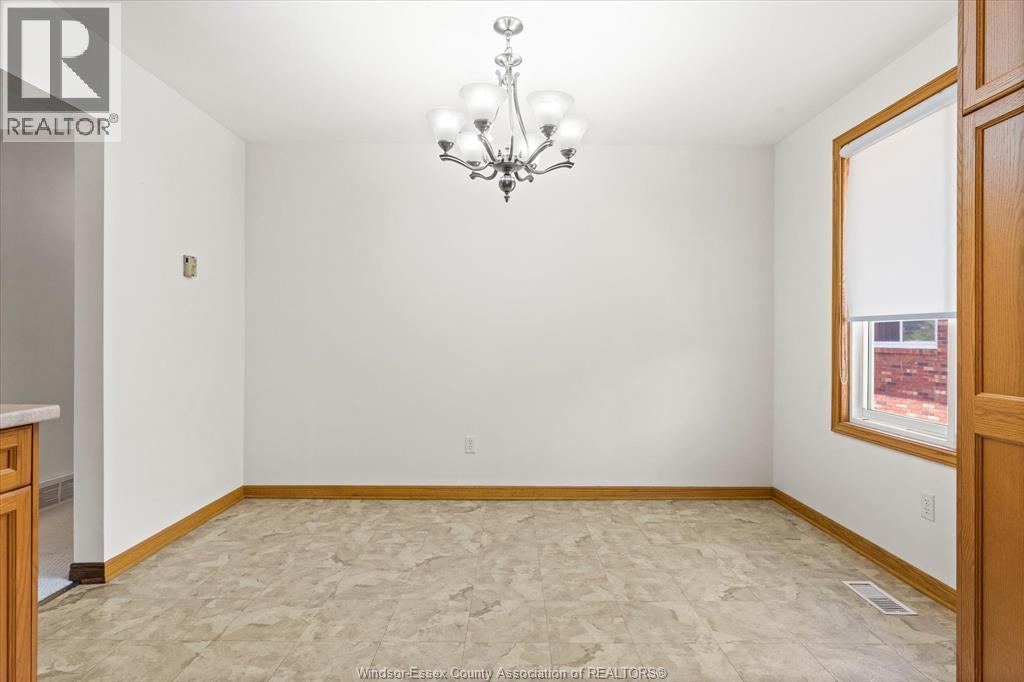3939 Borrelli, Windsor, Ontario N9G 2H9 - Photo 13 - 25021623