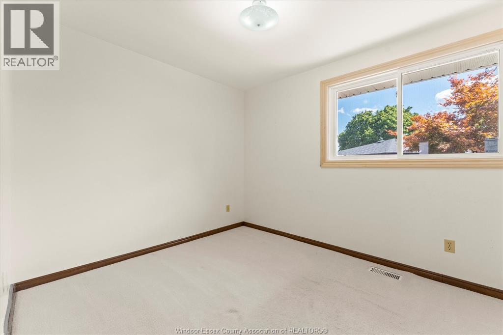 3939 Borrelli, Windsor, Ontario N9G 2H9 - Photo 14 - 25021623