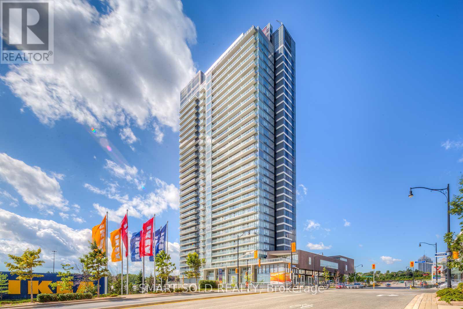 2005 - 121 MCMAHON DRIVE, Toronto, Ontario