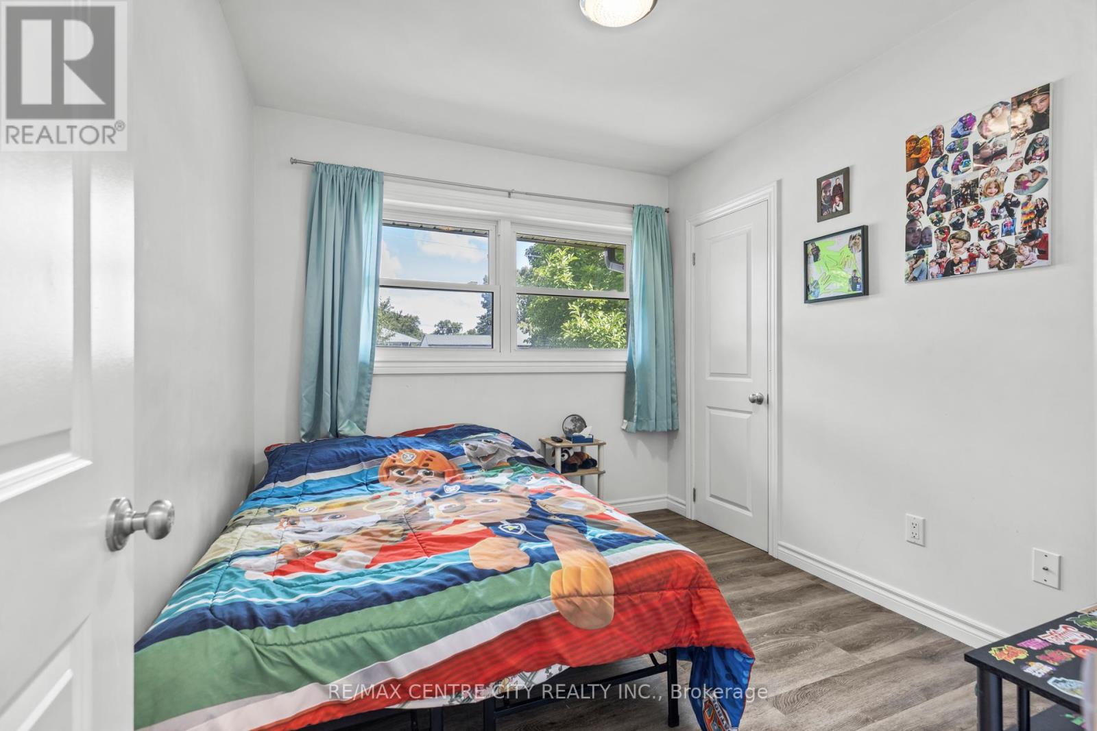 241 Forest Avenue, St. Thomas, Ontario  N5R 2K5 - Photo 13 - X12365928
