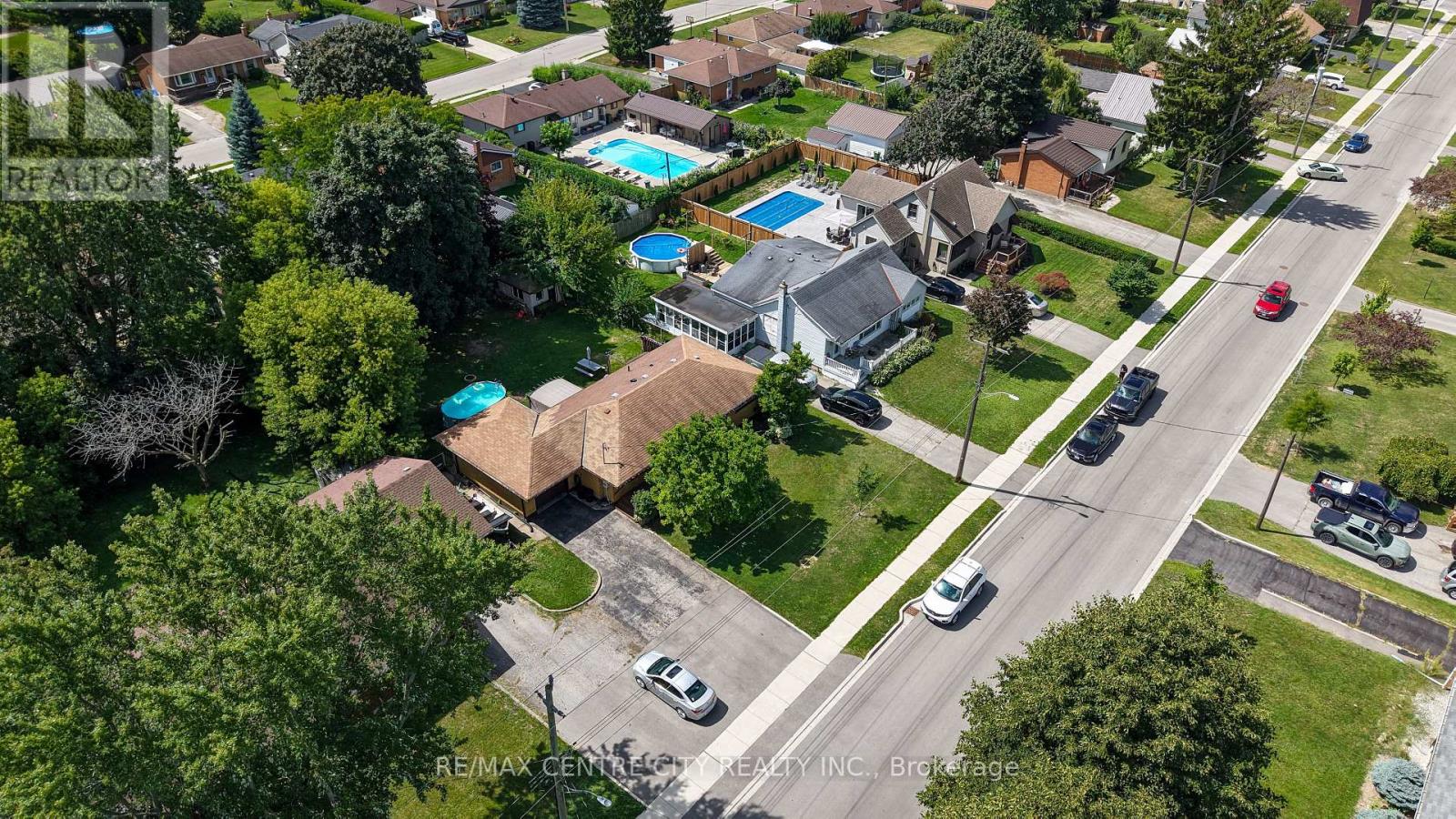 241 Forest Avenue, St. Thomas, Ontario  N5R 2K5 - Photo 21 - X12365928