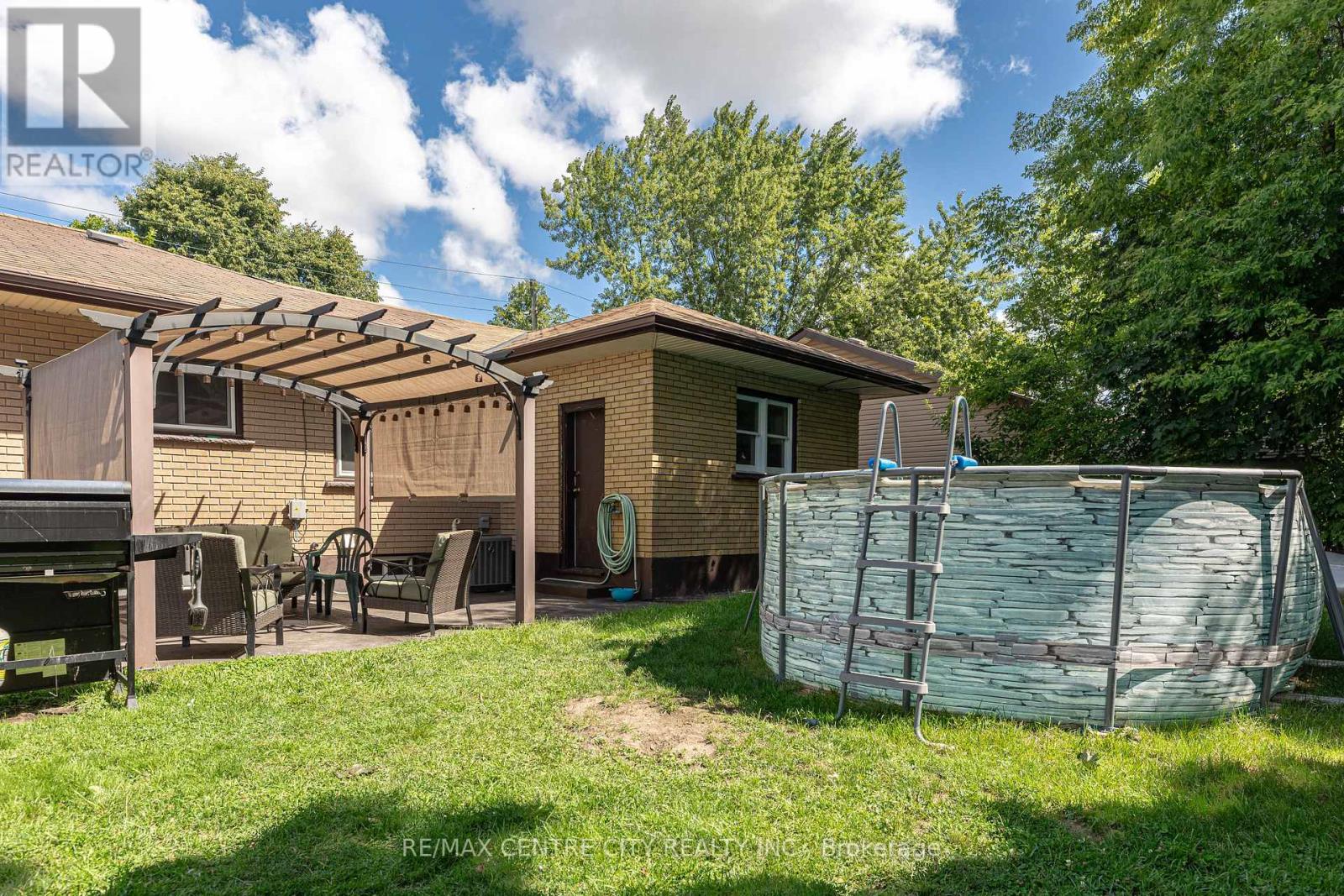 241 Forest Avenue, St. Thomas, Ontario  N5R 2K5 - Photo 26 - X12365928