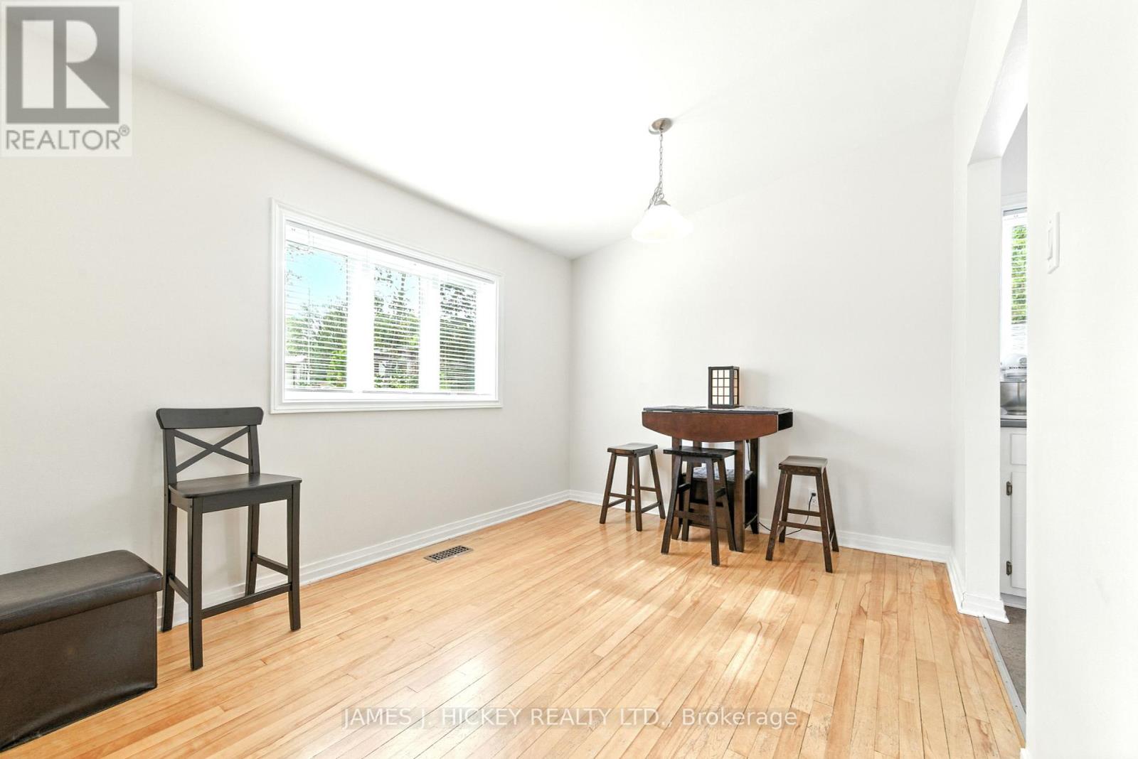 100 Maple Street, Deep River, Ontario  K0J 1P0 - Photo 11 - X12365943