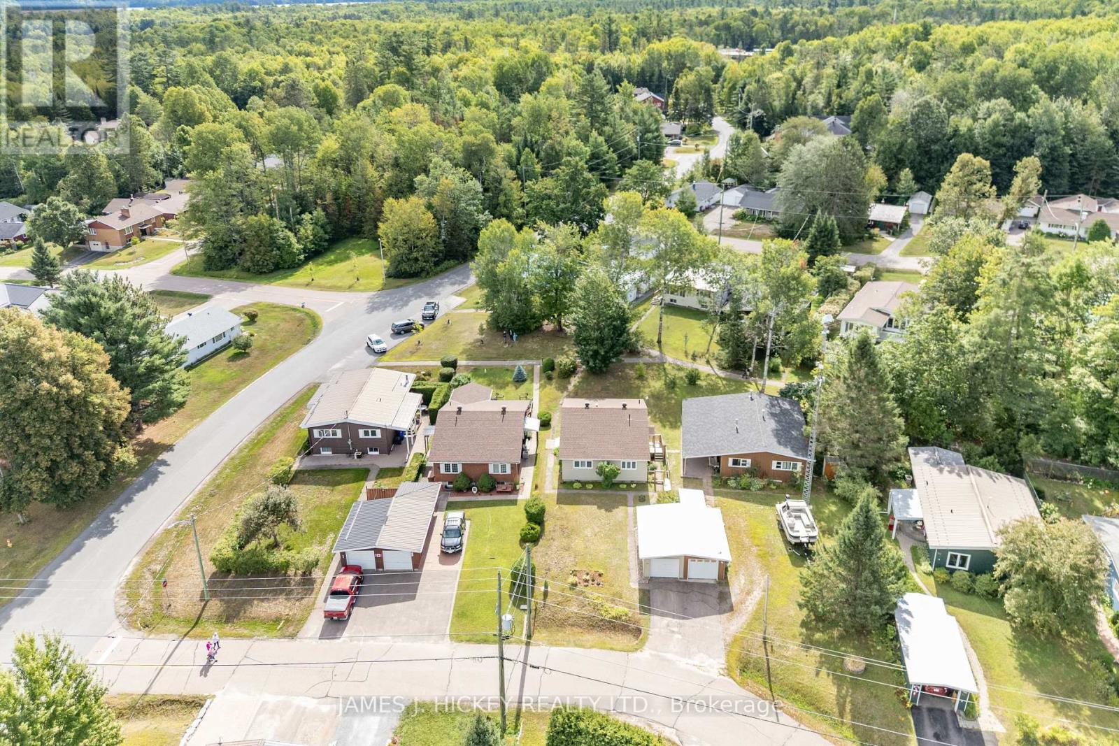 100 Maple Street, Deep River, Ontario  K0J 1P0 - Photo 36 - X12365943