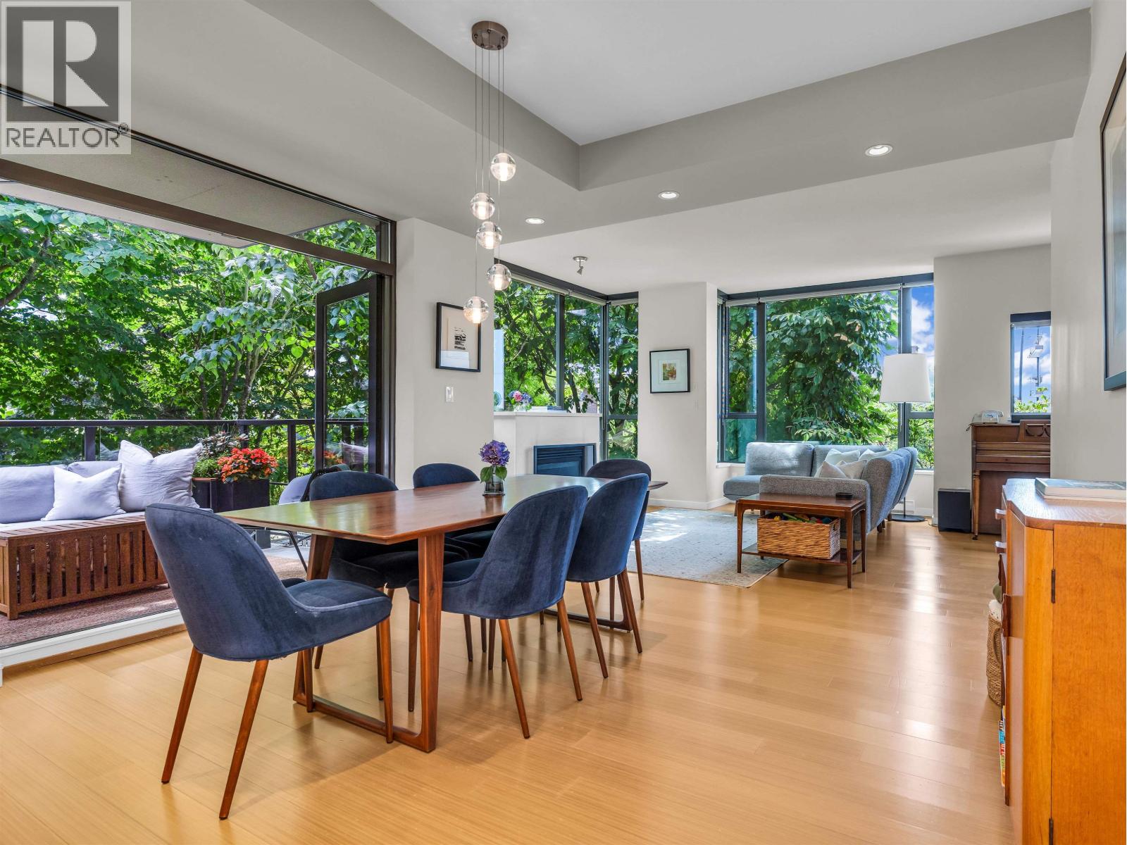 180 W 6th Street, North Vancouver, British Columbia  V7M 2M2 - Photo 7 - R3040798