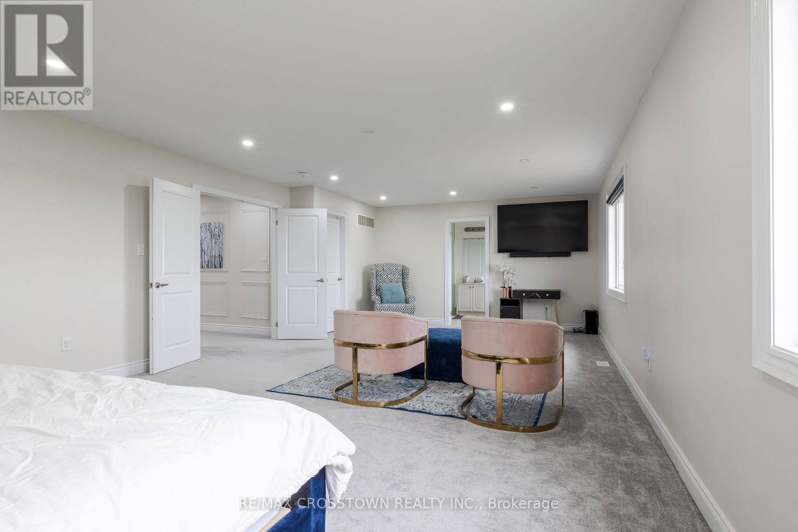 10 Stewart Crescent, Essa, Ontario  L0L 2N0 - Photo 33 - N12365361