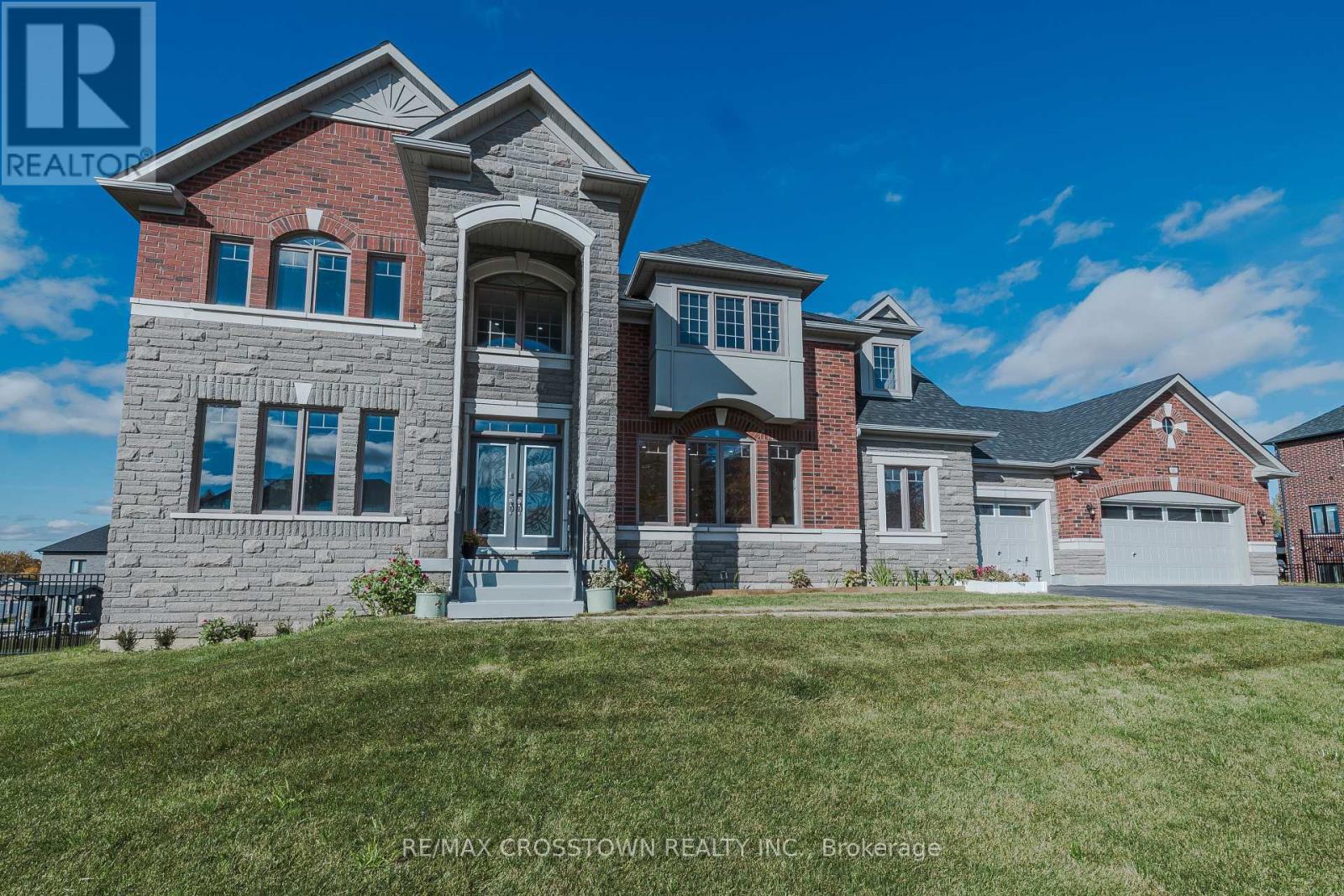 10 STEWART CRESCENT, Essa, Ontario