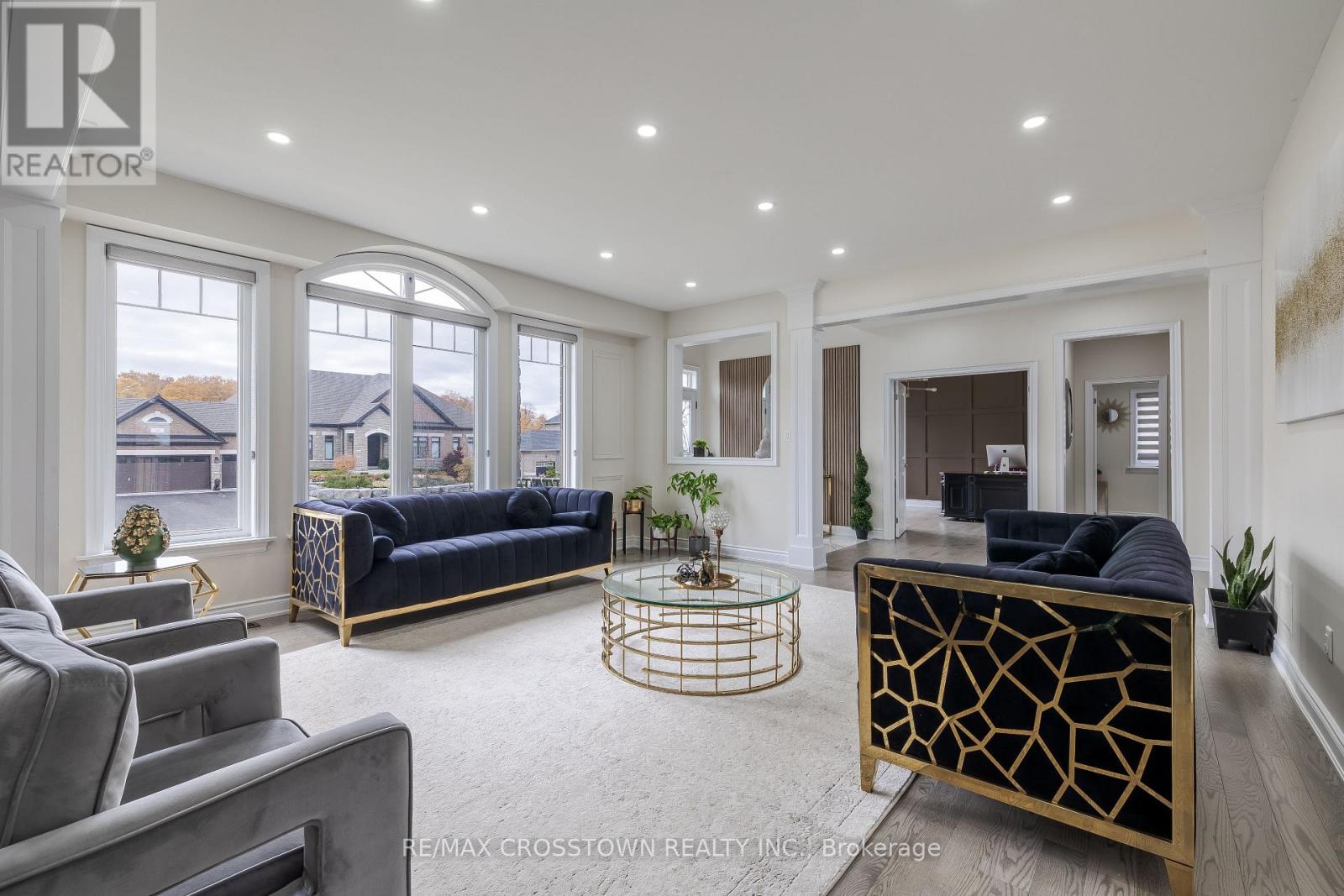 10 Stewart Crescent, Essa, Ontario  L0L 2N0 - Photo 15 - N12365361