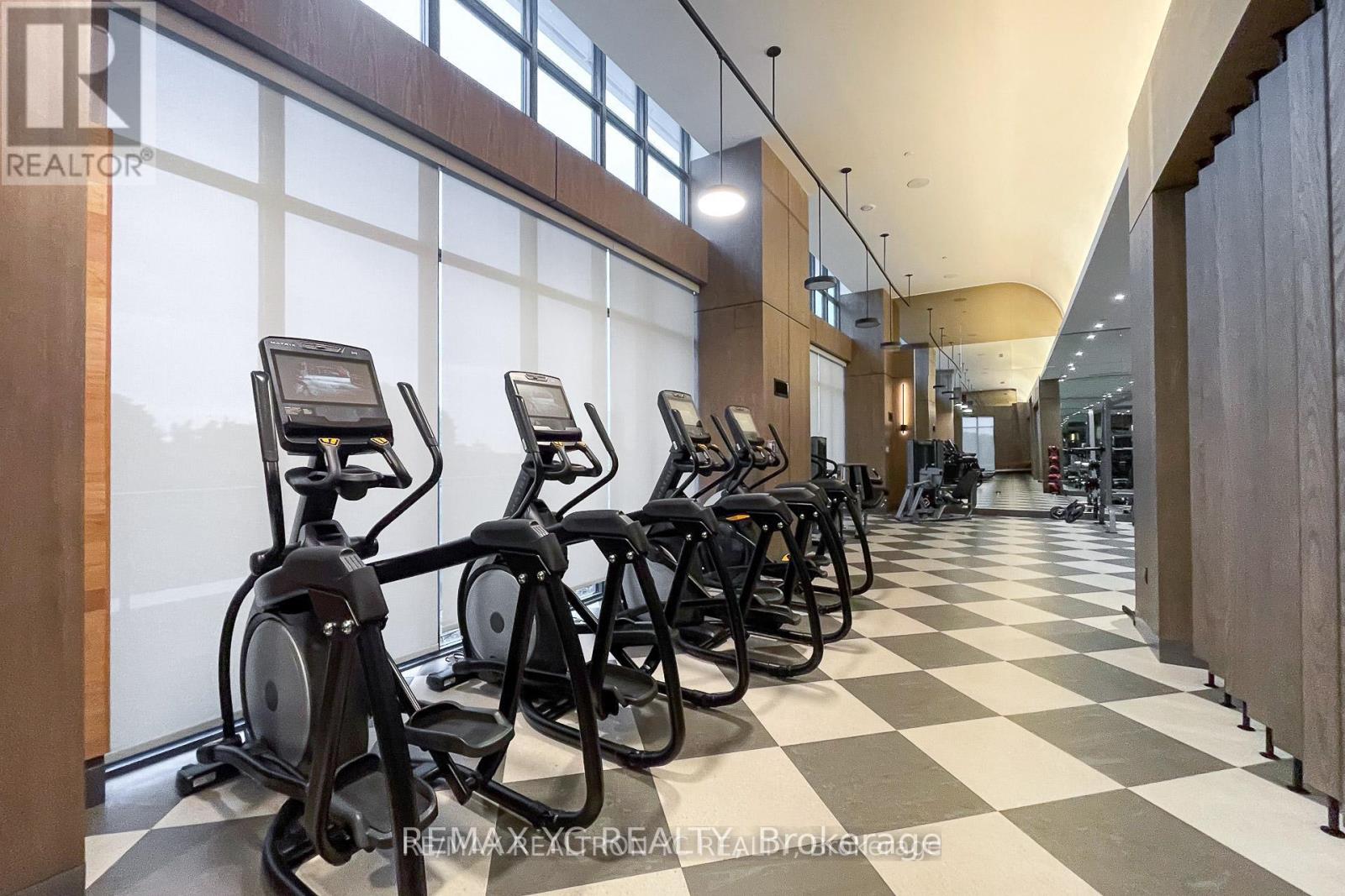 436 - 20 Inn On The Park, Toronto (Banbury-Don Mills), Ontario  M3C 0P8 - Photo 35 - C12365965