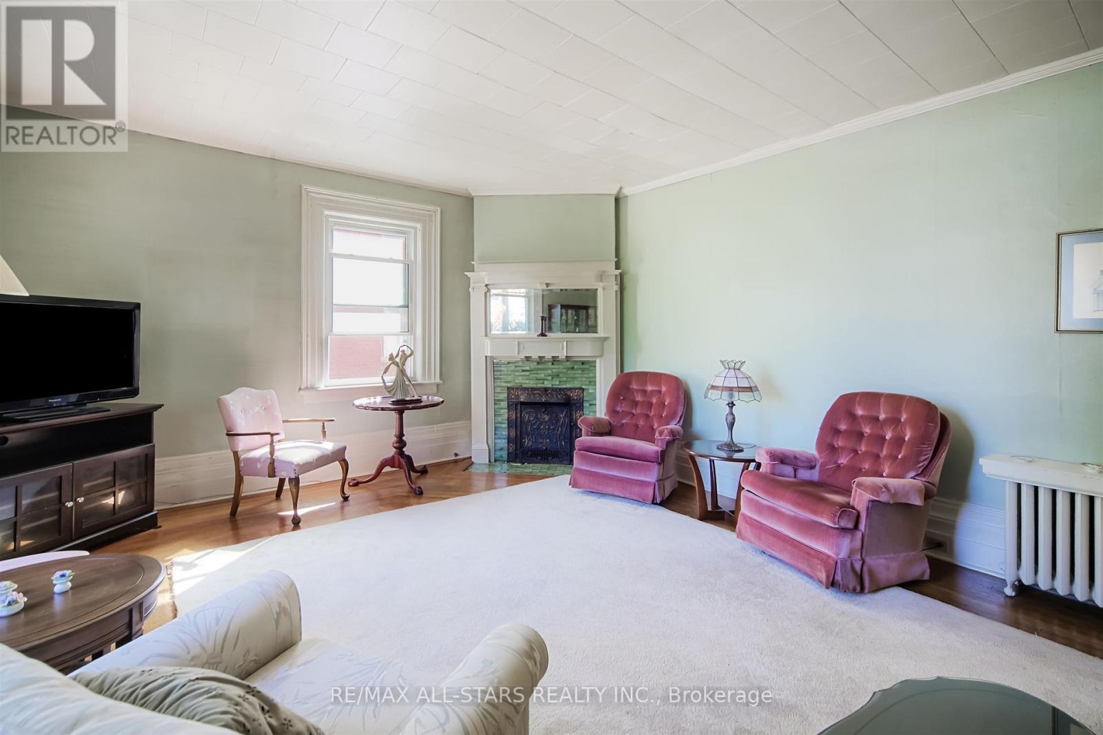 56 Brock Street E, Uxbridge, Ontario  L9P 1K3 - Photo 8 - N12365926