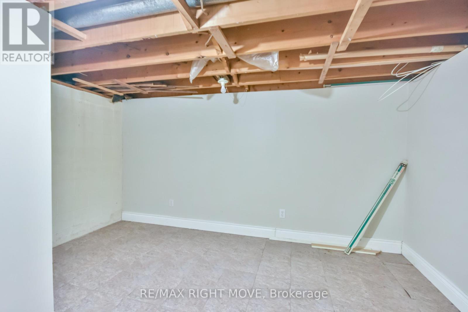 1781 Mt. St. Louis Road E, Oro-Medonte, Ontario  L0K 1E0 - Photo 35 - S12365952
