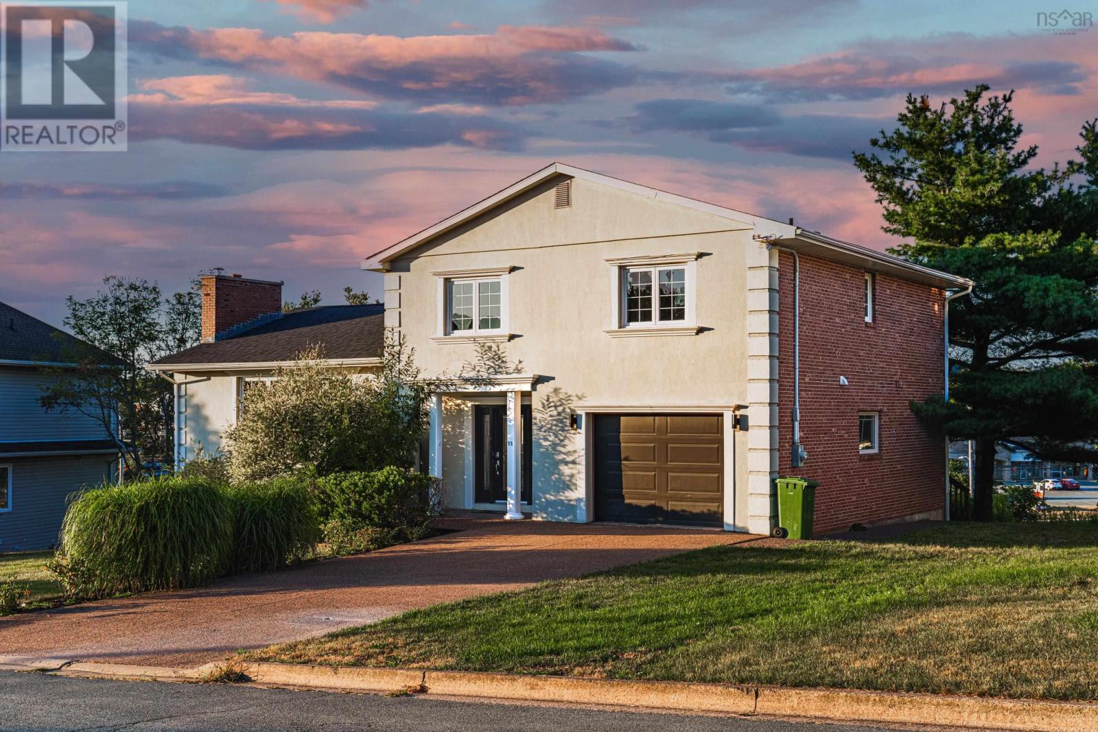 11 Laurentian Drive, Halifax, Nova Scotia  B3M 3G2 - Photo 2 - 202521688