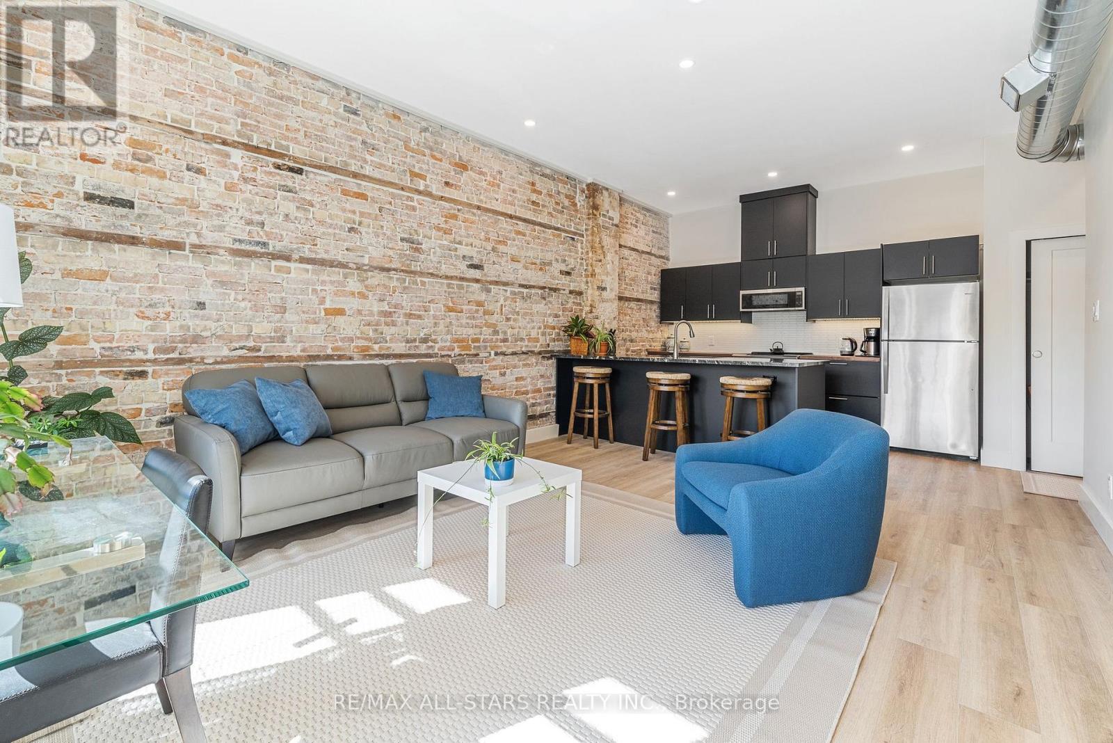 2A - 61 COLBORNE STREET, kawartha lakes (fenelon falls), Ontario