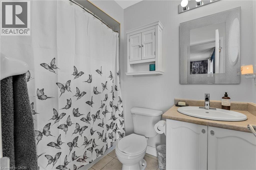 117 Glenmeadow Crescent, Stoney Creek, Ontario  L8E 6C1 - Photo 15 - 40763531