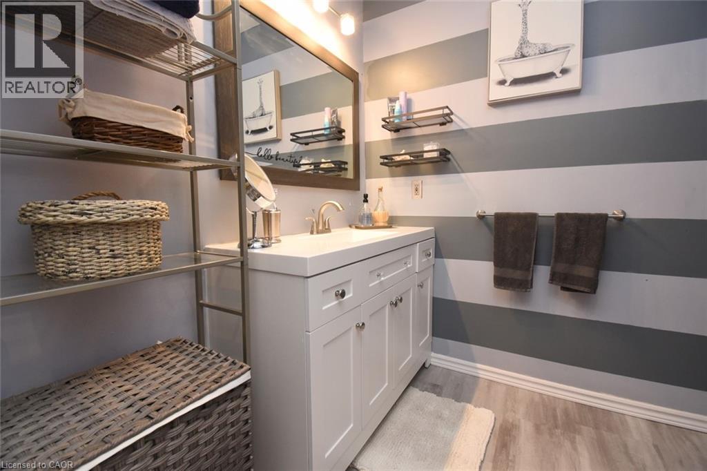 8 East 31st Street, Hamilton, Ontario  L8V 3N7 - Photo 23 - 40763257