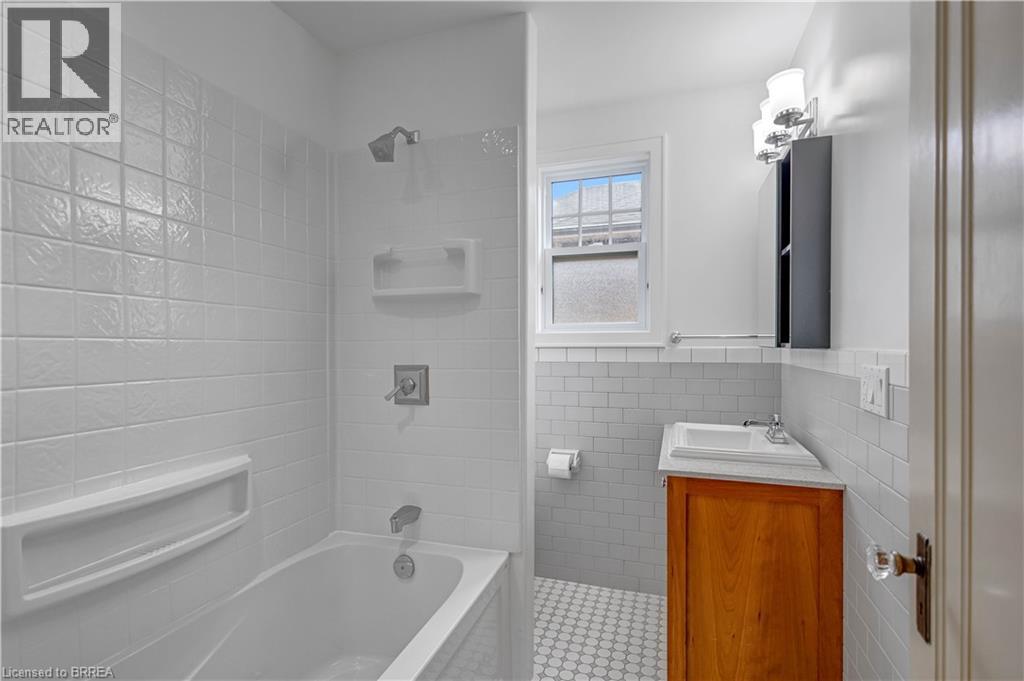25 Broadway Street E, Paris, Ontario  N3L 2R3 - Photo 24 - 40761562