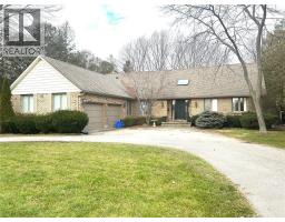 3538 QUEEN STREET, Plympton-Wyoming, Ontario