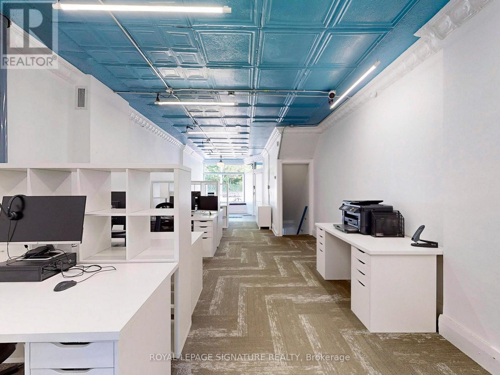 911 Davenport Road, Toronto, Ontario M6G 2B7 - Photo 13 - C12365990