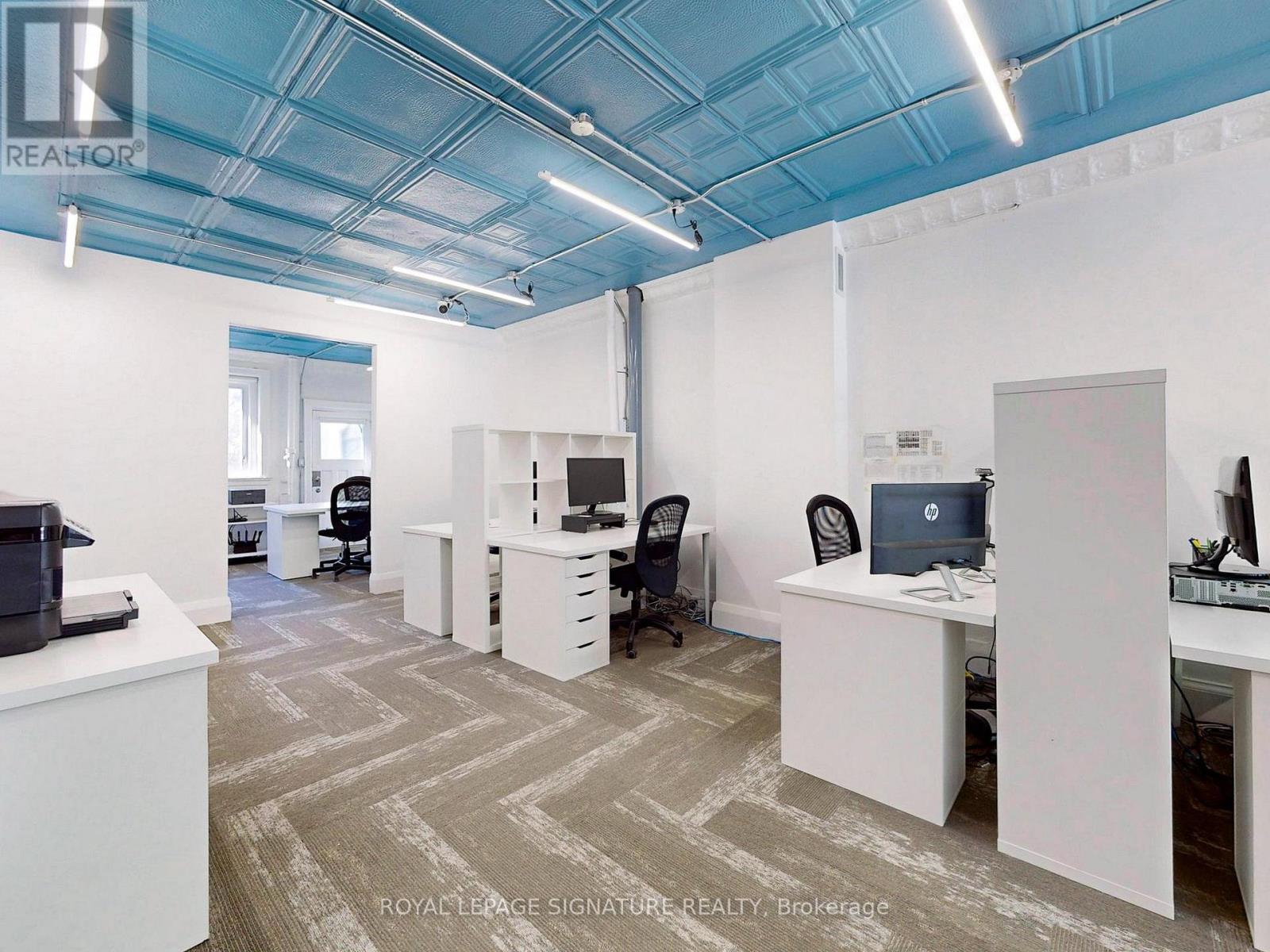 911 Davenport Road, Toronto, Ontario M6G 2B7 - Photo 14 - C12365990