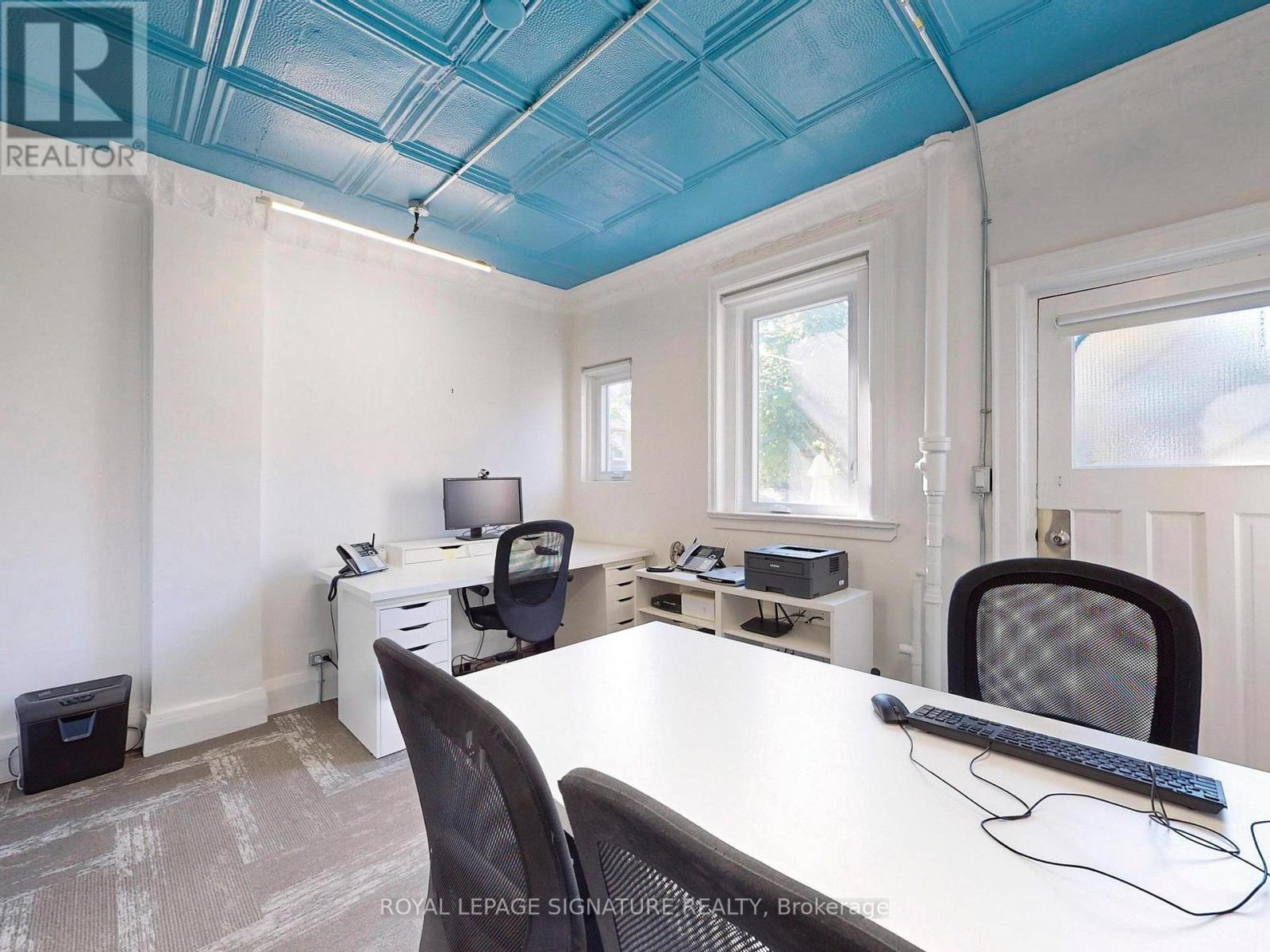 911 Davenport Road, Toronto, Ontario M6G 2B7 - Photo 23 - C12365990