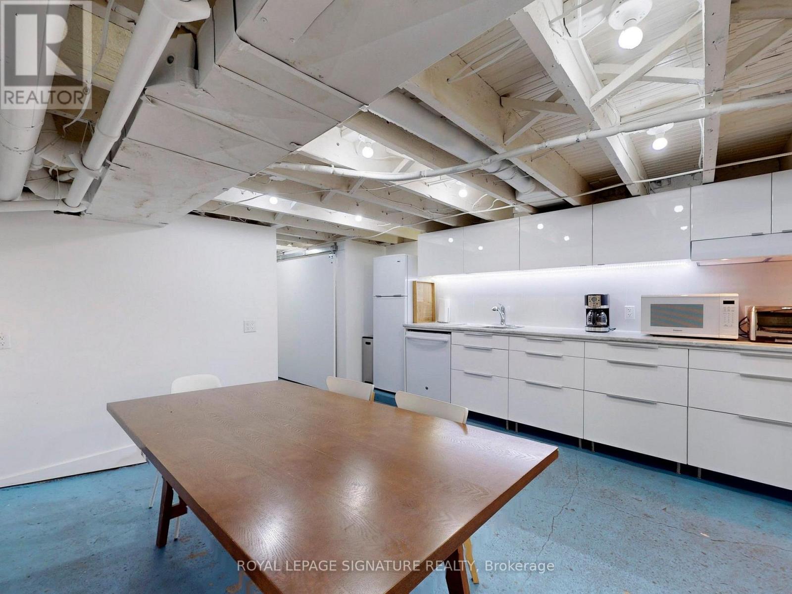 911 Davenport Road, Toronto, Ontario M6G 2B7 - Photo 29 - C12365990