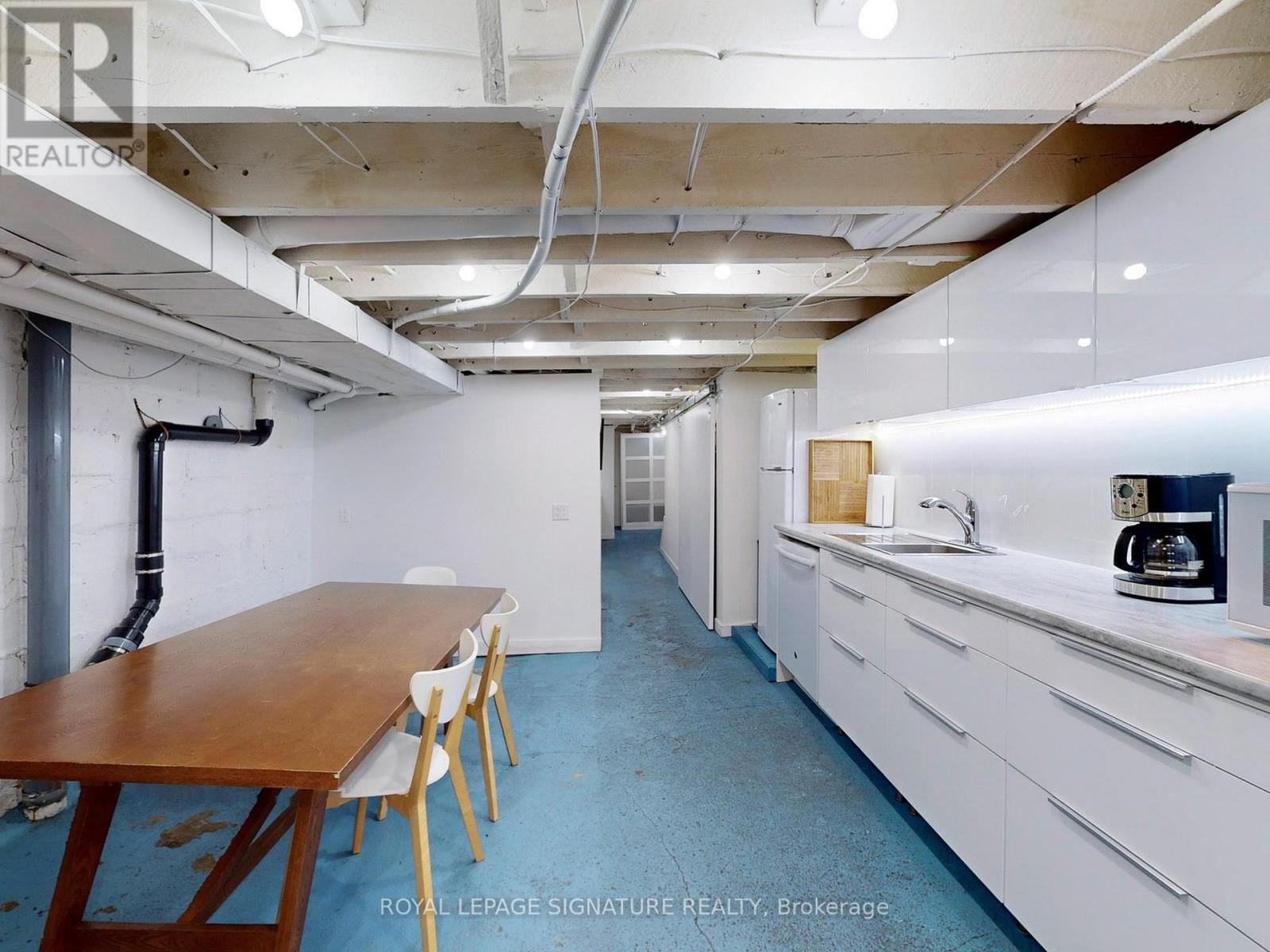 911 Davenport Road, Toronto, Ontario M6G 2B7 - Photo 31 - C12365990