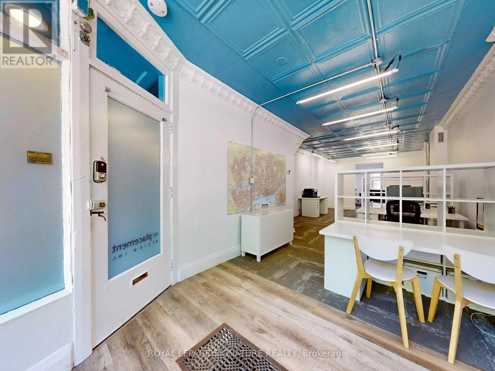 911 Davenport Road, Toronto, Ontario M6G 2B7 - Photo 8 - C12365990