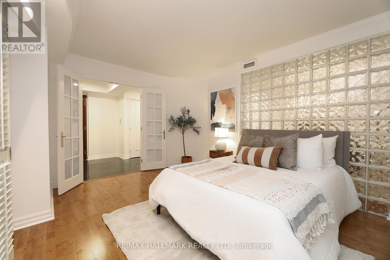 609 - 2727 Yonge Street, Toronto, Ontario  M4N 3R6 - Photo 6 - C12365998