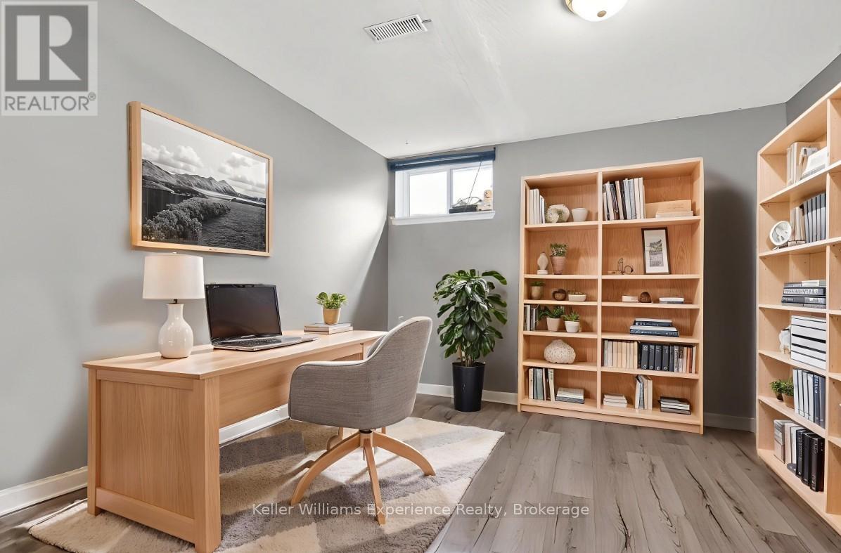 308 Assiniboia Street, Tay, Ontario  L0K 1R0 - Photo 26 - S12366056