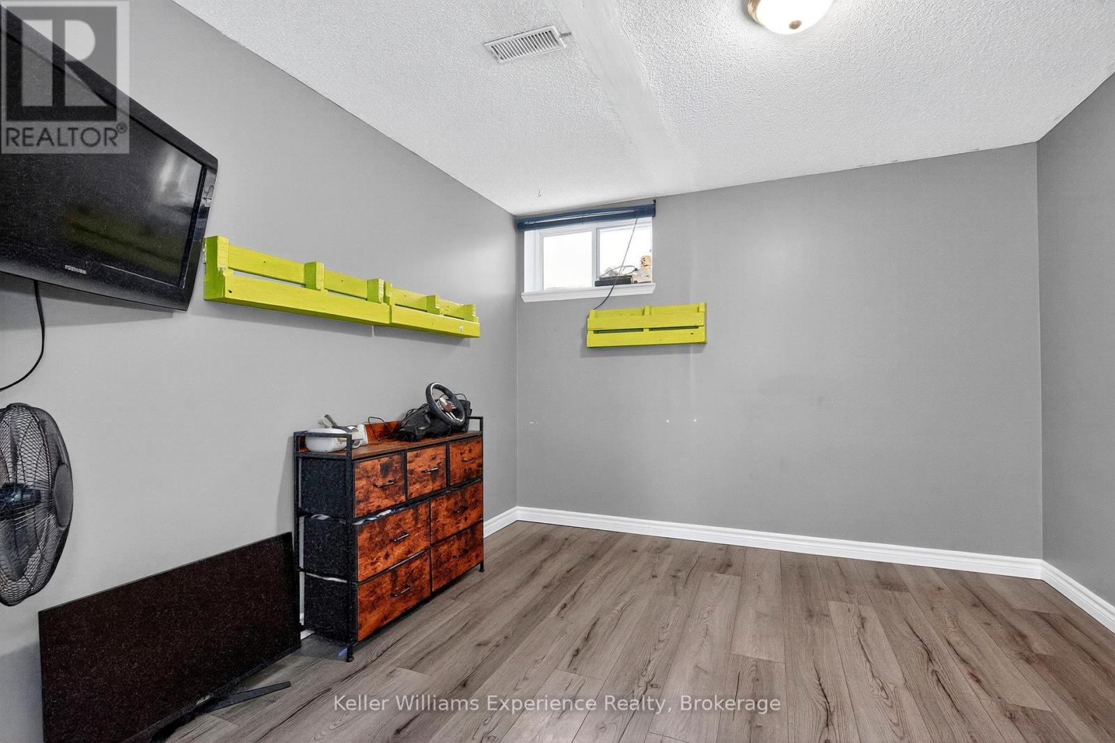 308 Assiniboia Street, Tay, Ontario  L0K 1R0 - Photo 27 - S12366056