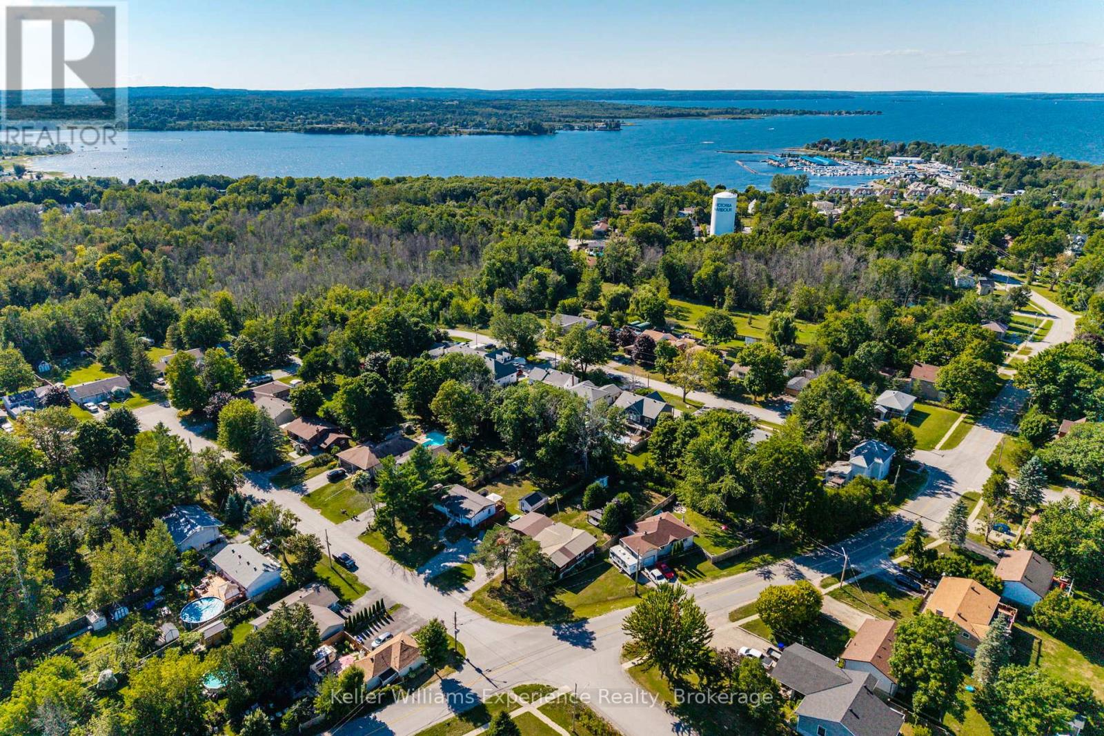 144 Bay Street, Tay, Ontario  L0K 2A0 - Photo 3 - S12366137