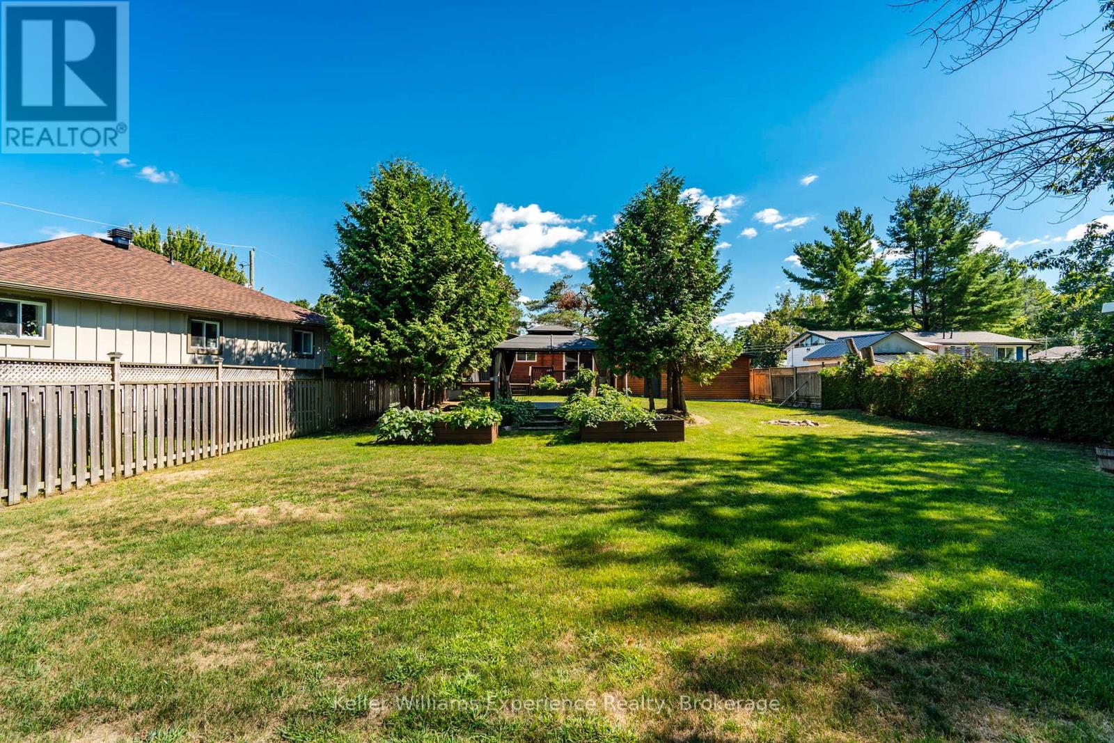 144 Bay Street, Tay, Ontario  L0K 2A0 - Photo 33 - S12366137