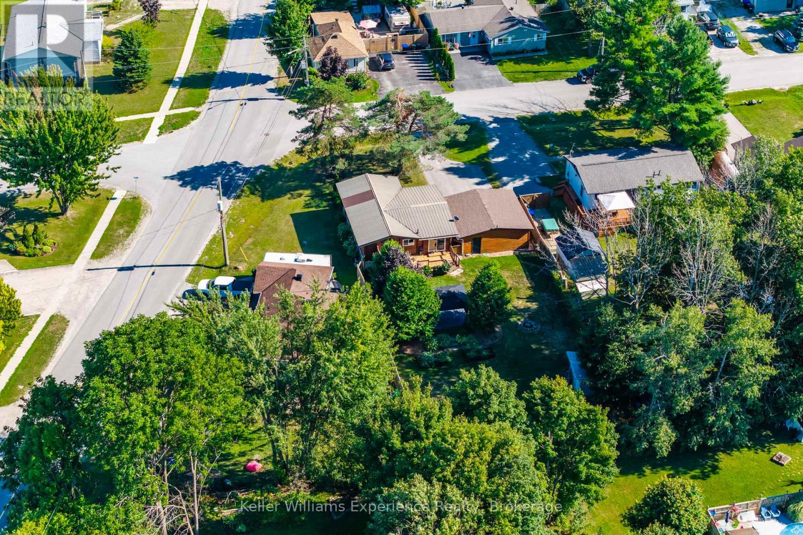 144 Bay Street, Tay, Ontario  L0K 2A0 - Photo 34 - S12366137