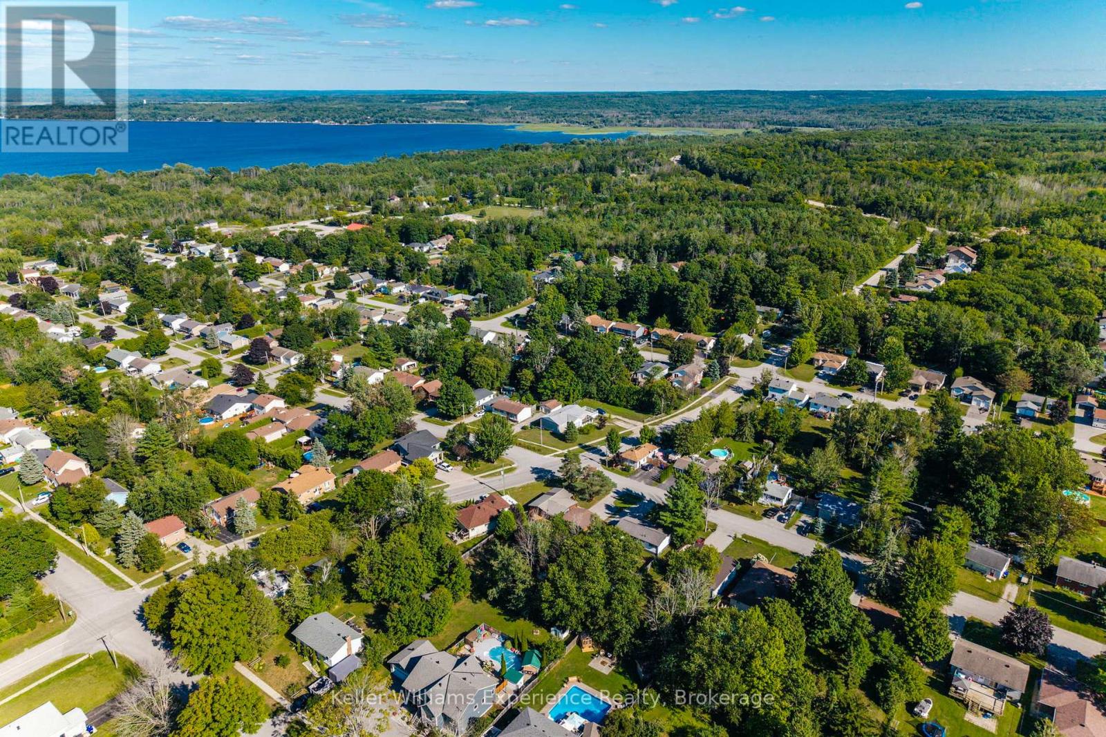 144 Bay Street, Tay, Ontario  L0K 2A0 - Photo 35 - S12366137