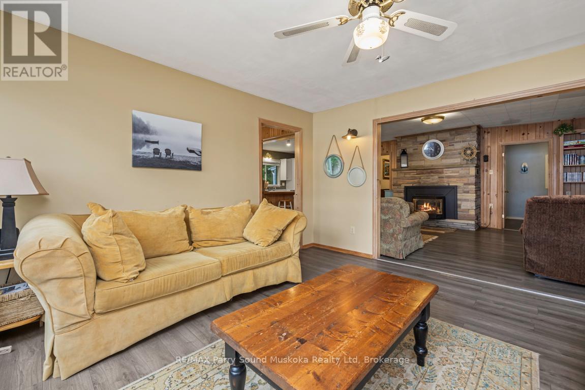 4 Mckechnie Road S, Seguin, Ontario  P2A 2W8 - Photo 12 - X12366045