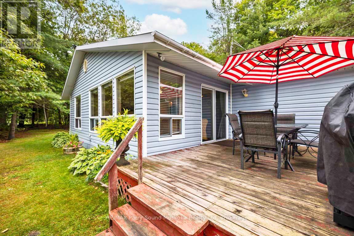 4 Mckechnie Road S, Seguin, Ontario  P2A 2W8 - Photo 7 - X12366045