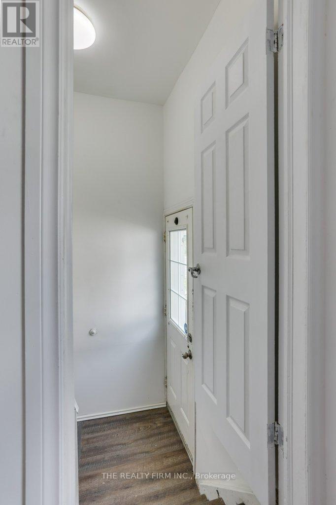 520 Highbury Avenue N, London East, Ontario  N5W 4K7 - Photo 19 - X12366124