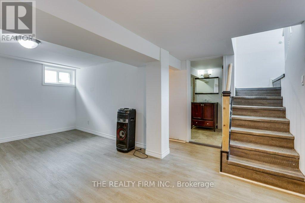 520 Highbury Avenue N, London East, Ontario  N5W 4K7 - Photo 21 - X12366124